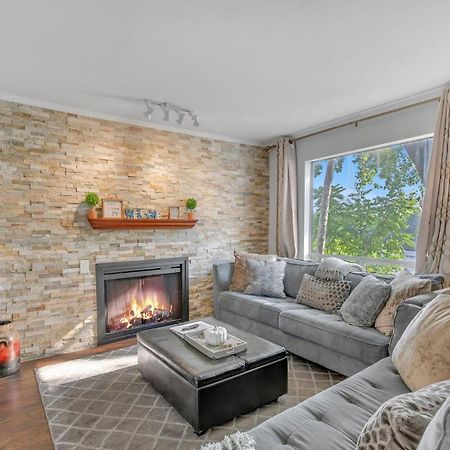 Nash Gold Private Condo - 2Bed, 2Bath, Sleep 6, 25 Min Walk To Broadway And All Nashville Attractions, Pool, Gym Bagian luar foto