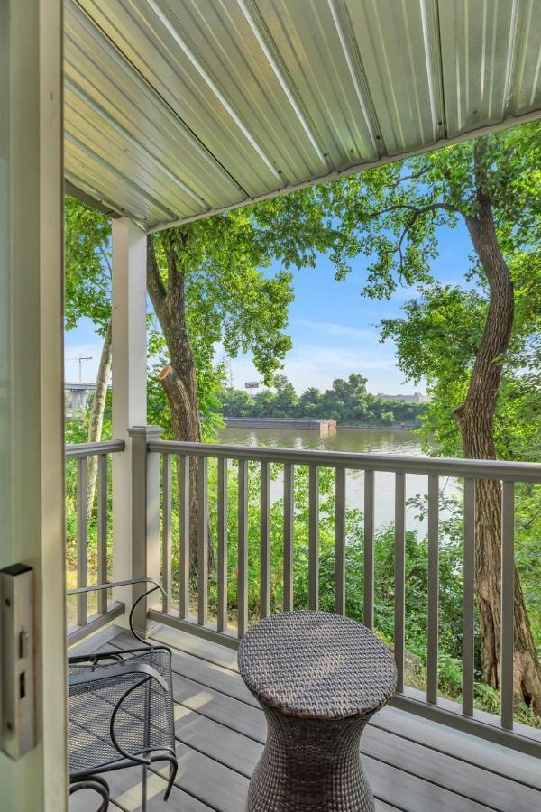 Nash Gold Private Condo - 2Bed, 2Bath, Sleep 6, 25 Min Walk To Broadway And All Nashville Attractions, Pool, Gym Bagian luar foto
