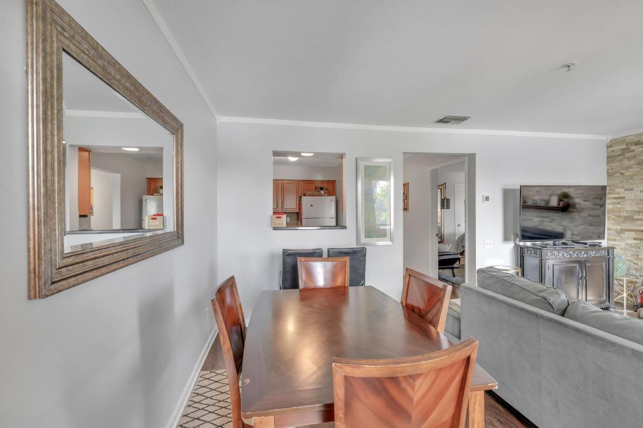 Nash Gold Private Condo - 2Bed, 2Bath, Sleep 6, 25 Min Walk To Broadway And All Nashville Attractions, Pool, Gym Bagian luar foto