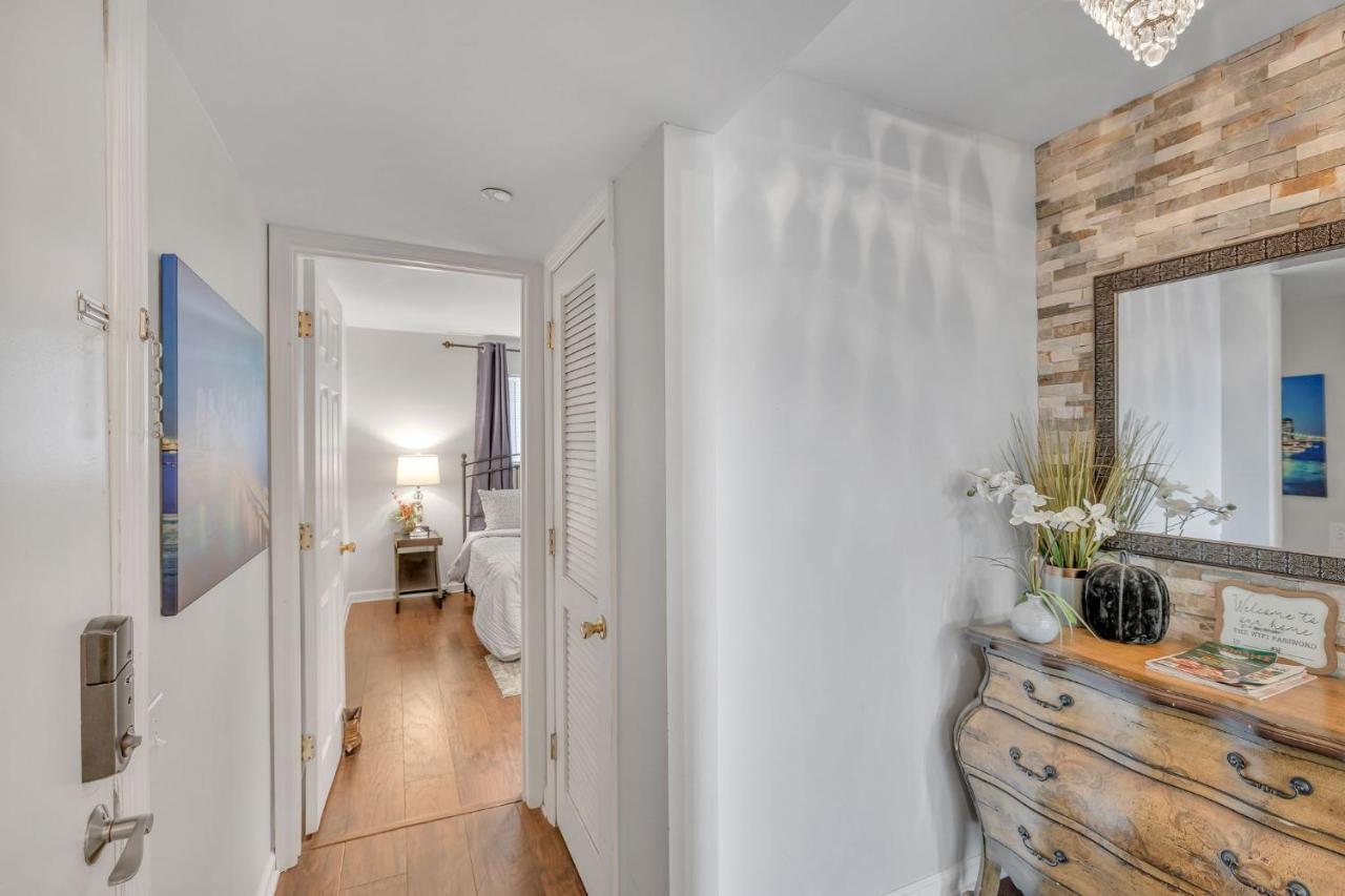 Nash Gold Private Condo - 2Bed, 2Bath, Sleep 6, 25 Min Walk To Broadway And All Nashville Attractions, Pool, Gym Bagian luar foto